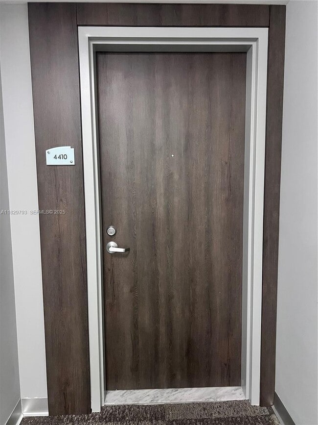 Building Photo - 92 SW 3rd St