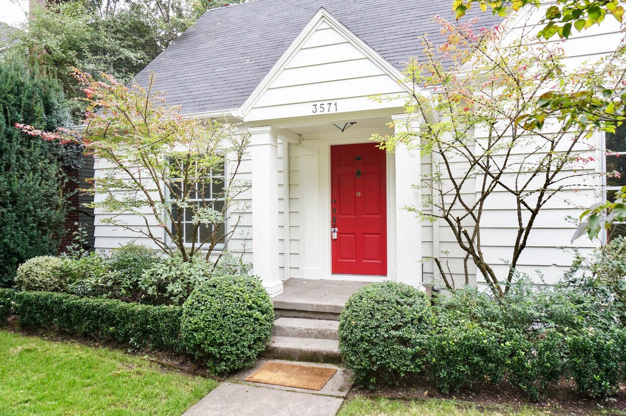 3571 SW Council Crest Dr, Portland, OR 97239 House Rental in Portland, OR