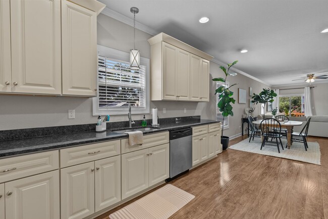 Photo - Modern comfort Beach living House