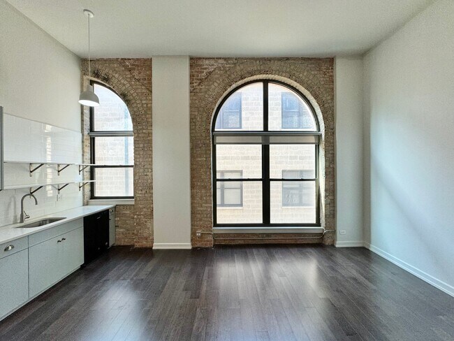 Foto del edificio - 5026 N Kenmore Ave