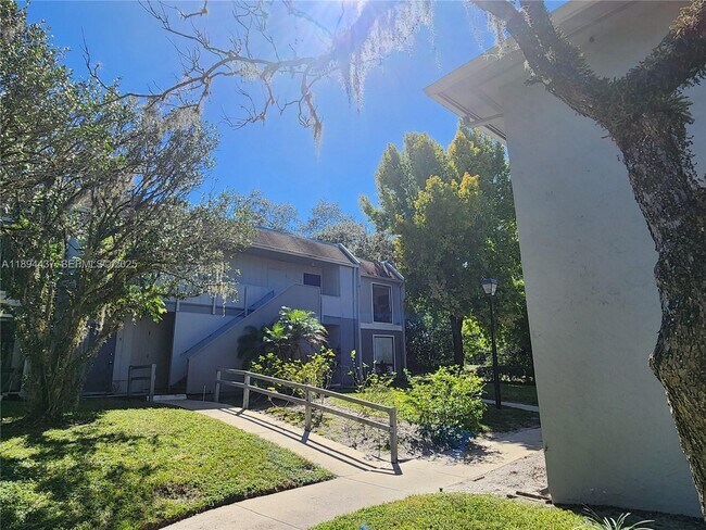 Foto del edificio - 10 Sheoah Blvd