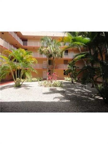 Foto principal - 2820 Somerset Dr