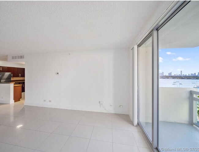 Foto del edificio - 1501 Bay Rd