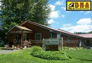 Building Photo - 2167 Shafer Rd