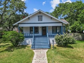Building Photo - 2 11th St N
