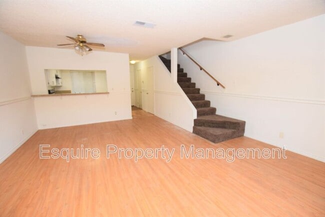 Foto del edificio - 3163 Kelp Ln
