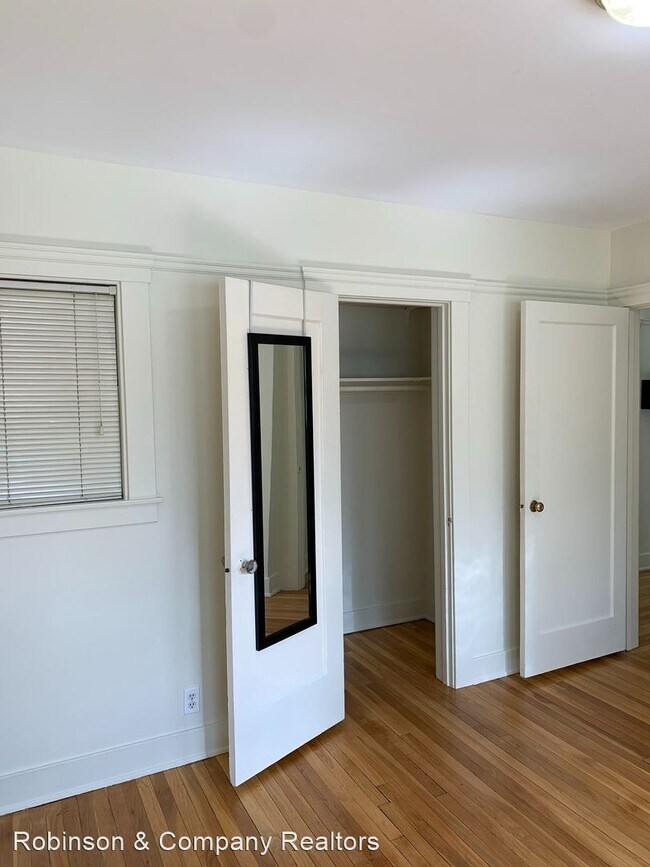 Building Photo - 1 br, 1 bath House - 1267 El Camino Real #1