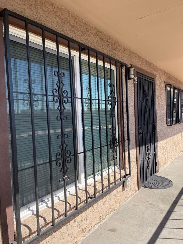 Foto del edificio - 615 S Royal Crest Cir