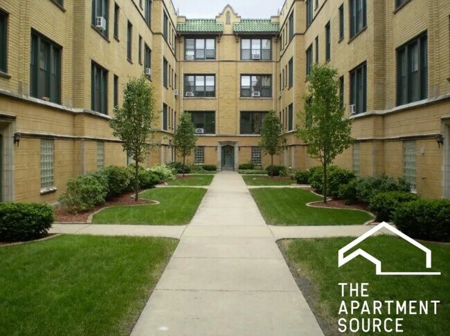 Building Photo - 2340 N Spaulding Ave