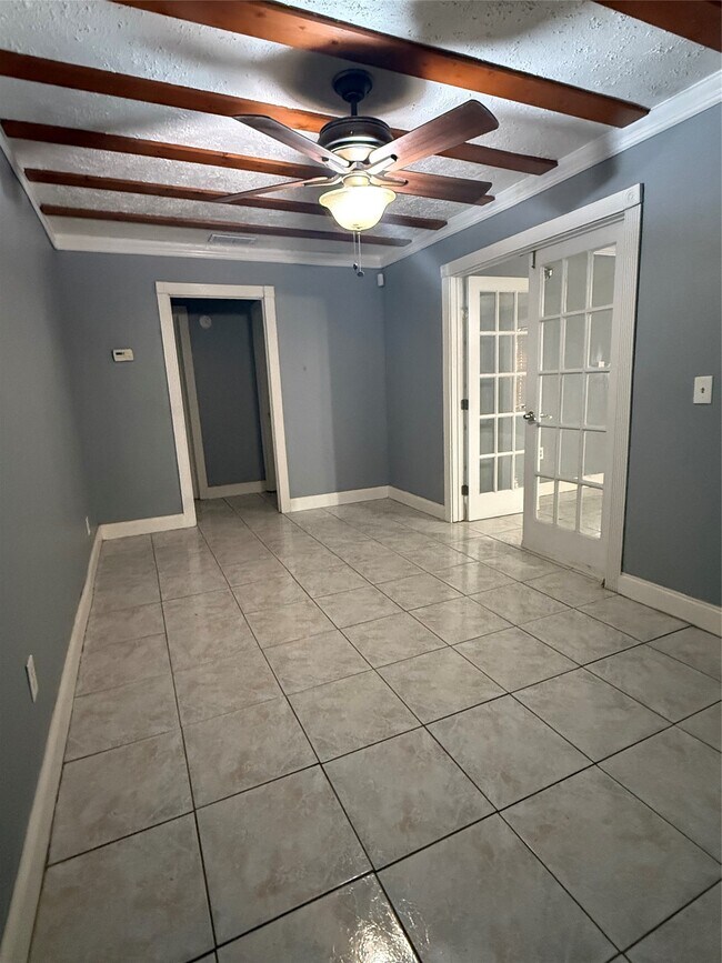 Foto del edificio - 917 Leonard St