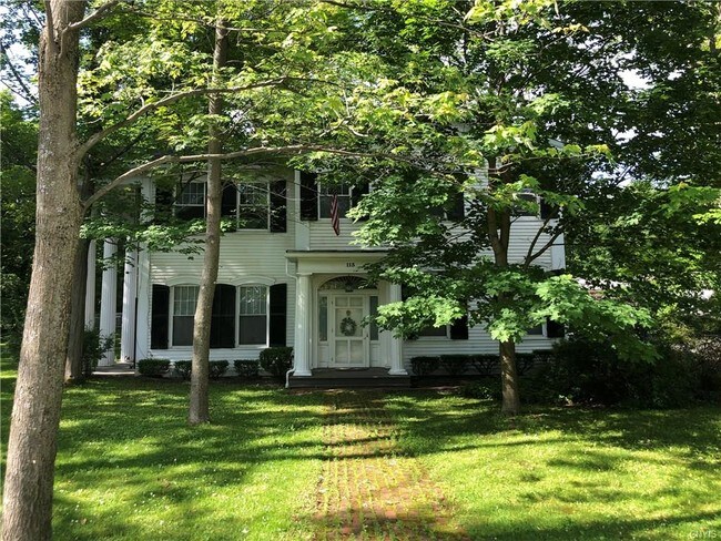 Foto del edificio - 113 Genesee St