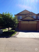 Building Photo - 850 S Overland Trail