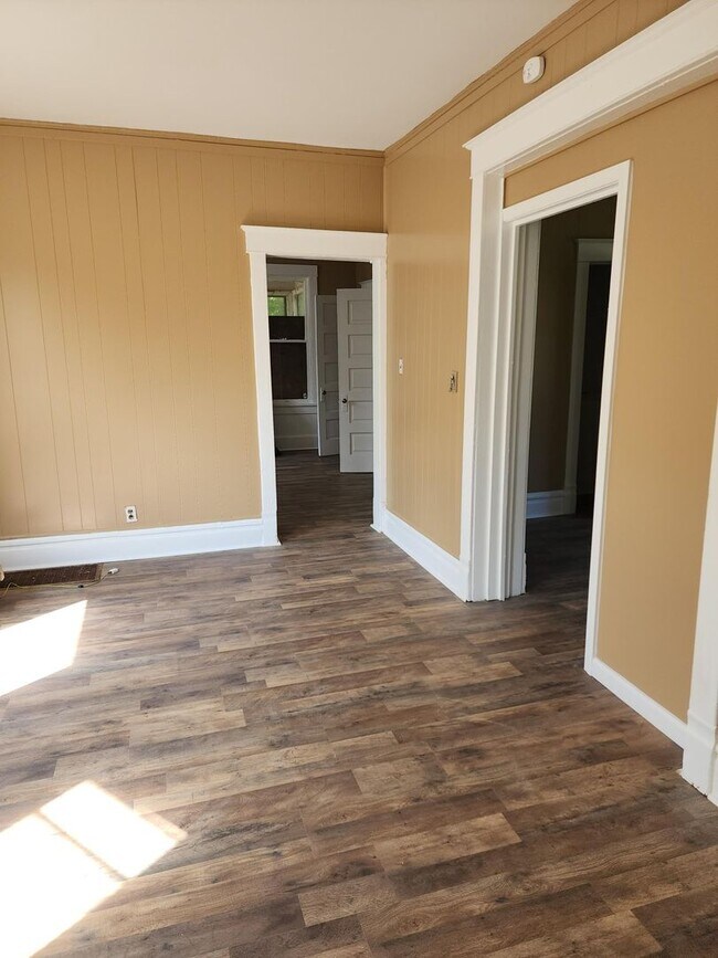 Foto del edificio - Large 4 Bedroom House