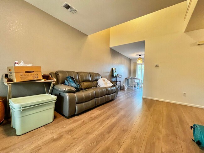 Foto del edificio - Fantastic 3 Bed 2.5 Bath Townhome in Water...