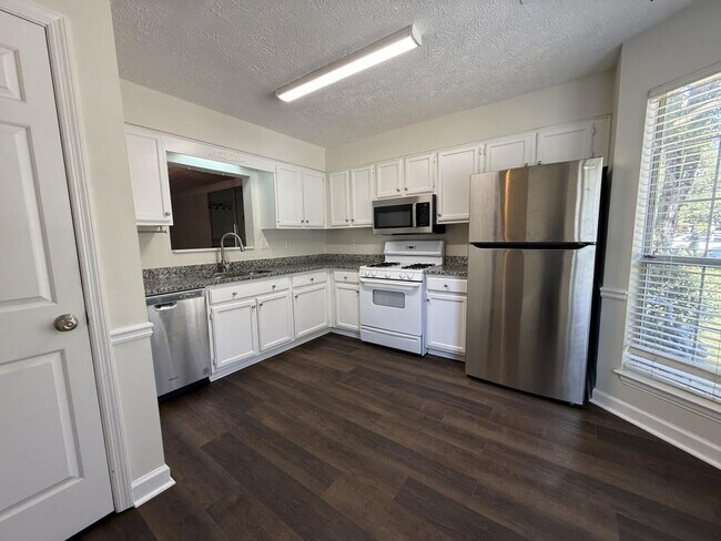 Foto del edificio - 2978 Lexington Trace Dr