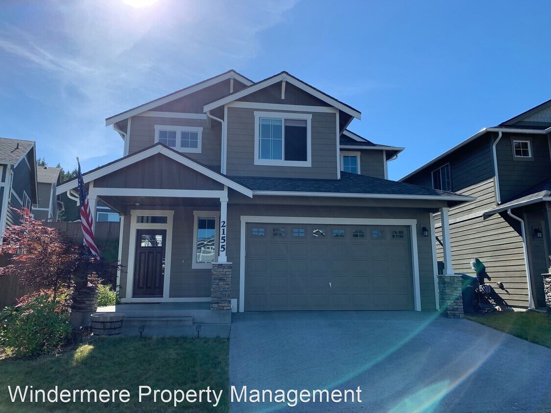 Primary Photo - 4 br, 2.5 bath House - 2155 SW Nautical St...