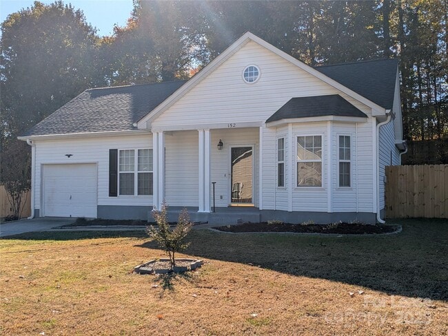 Foto del edificio - 152 Everett Park Dr