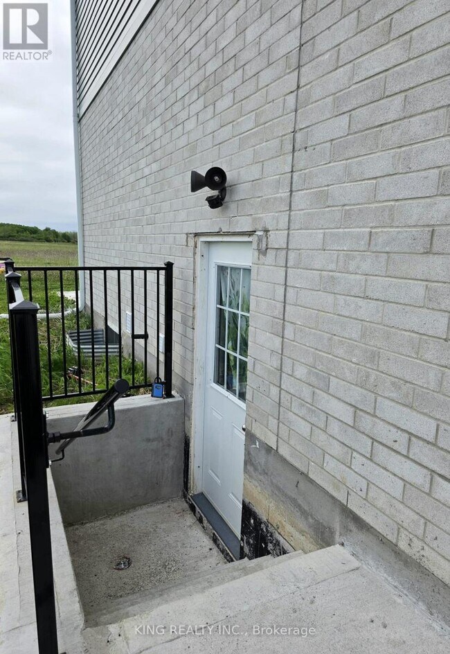 Photo du bâtiment - 3756 Stewart Ave.