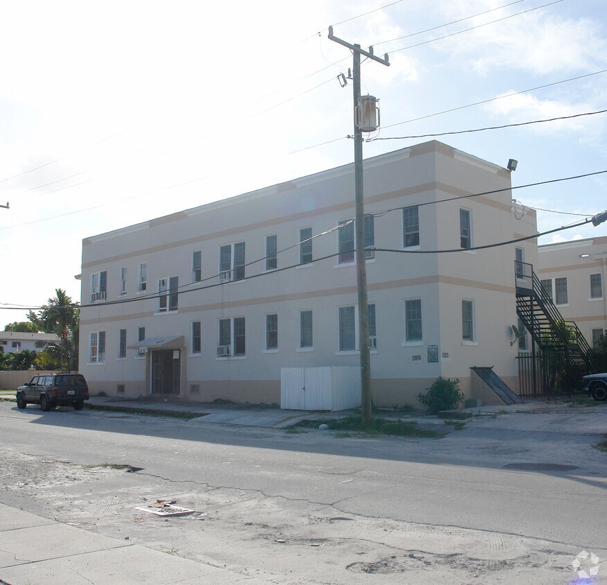 Building Photo - 36 NE 65th St