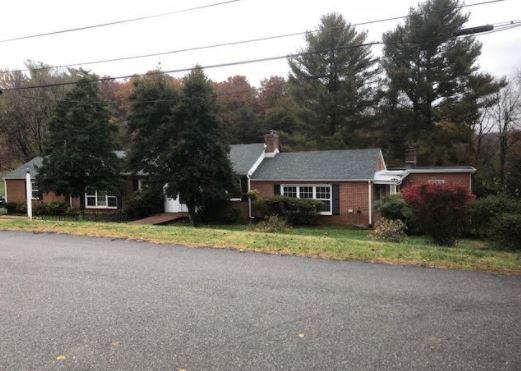 Primary Photo - 3208 Clearview Dr