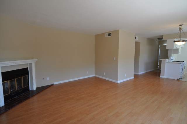 Building Photo - 5340 Whitsett Ave