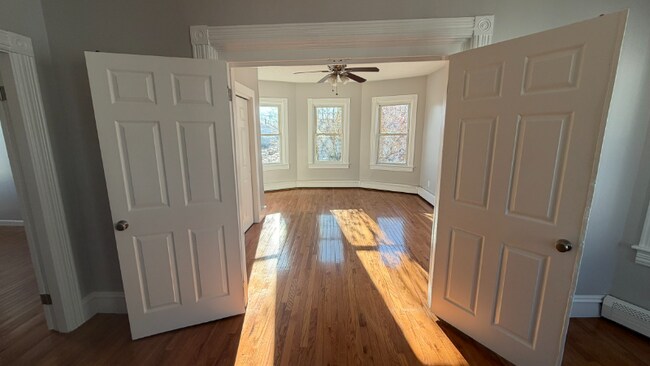 Building Photo - 188 Division St