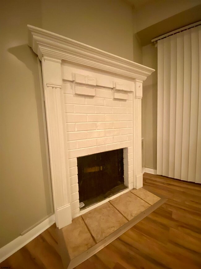 Building Photo - 104 Vail Ct