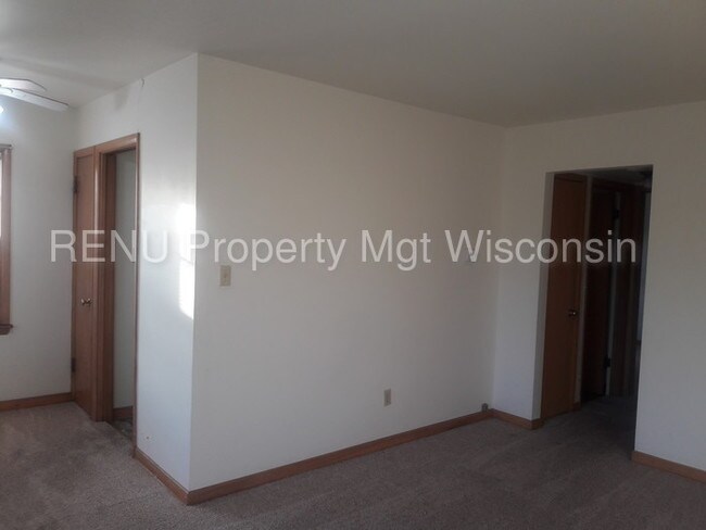 Building Photo - 7240 W Burleigh St