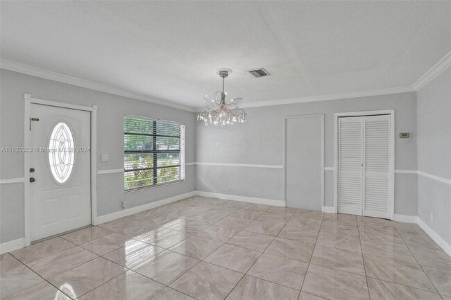 Foto del edificio - 865 Fairway Dr
