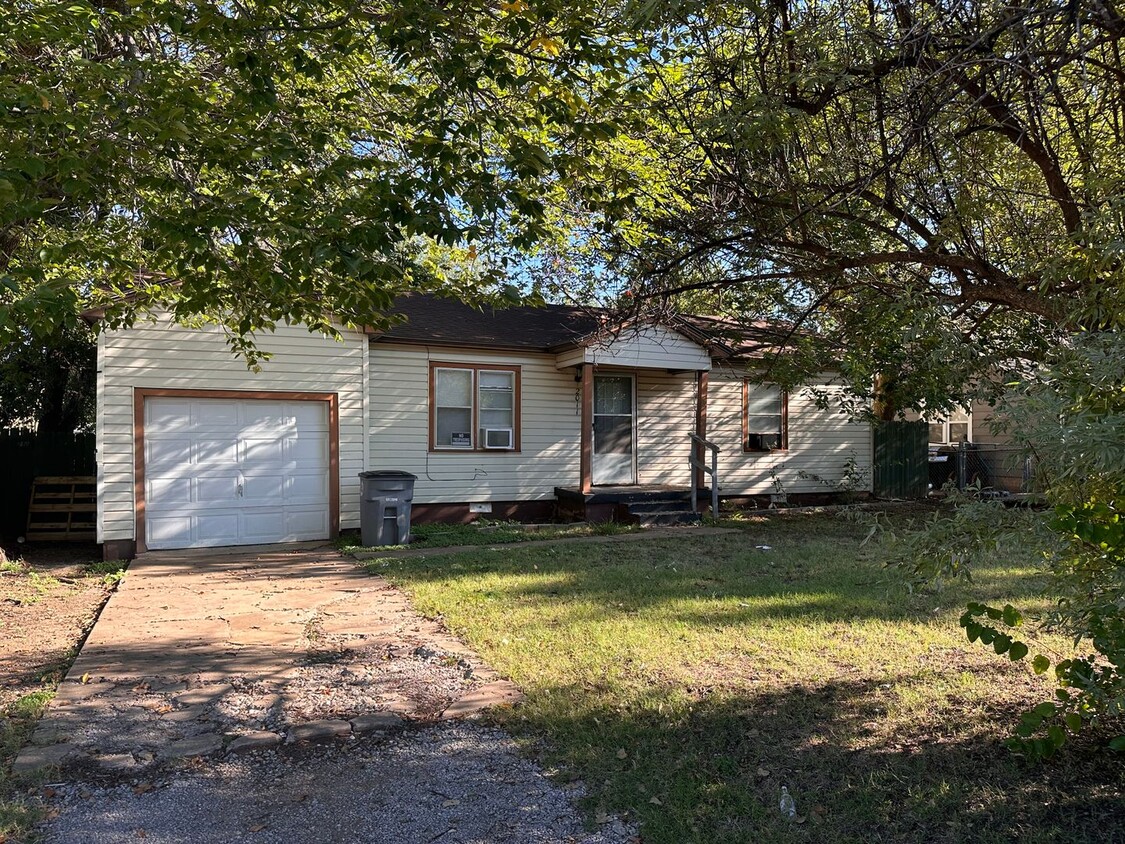 Primary Photo - Cottage close to Ft Sill