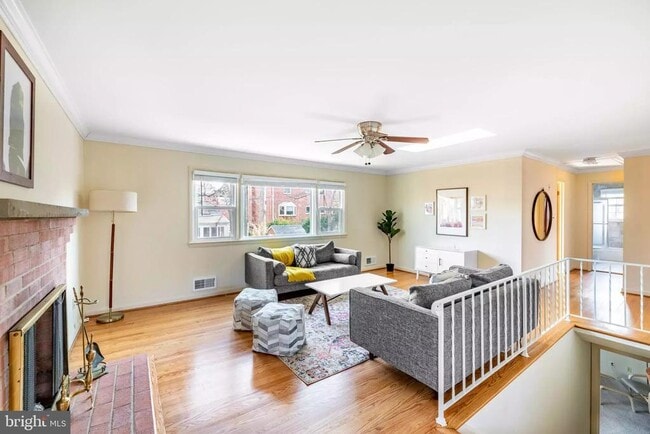 Foto del edificio - 4706 8th Rd S