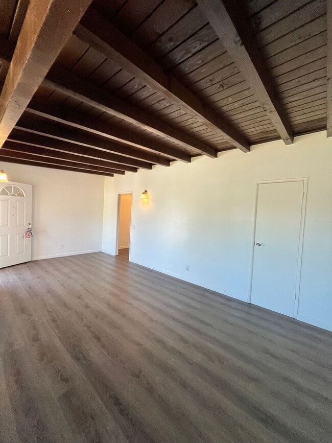 Building Photo - Westminster 3 bed 1.5 Bath Cul-de-sac  House