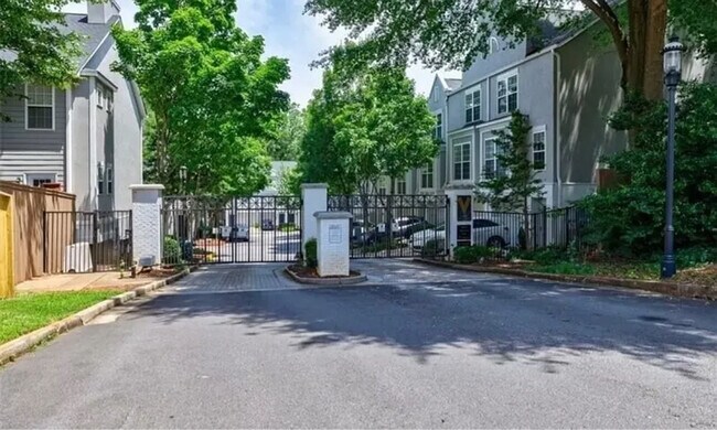 Foto del edificio - 1178 Village Ct SE