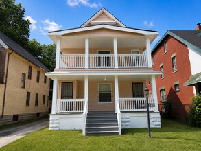 Building Photo - 10314 Adams Ave