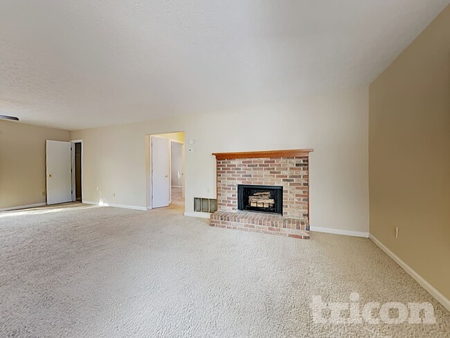 Building Photo - 3533 Fannin Dr