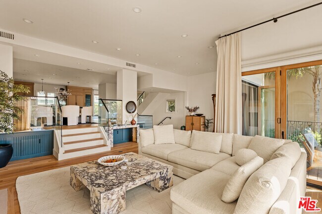 Foto del edificio - 3807 Vía Dolce