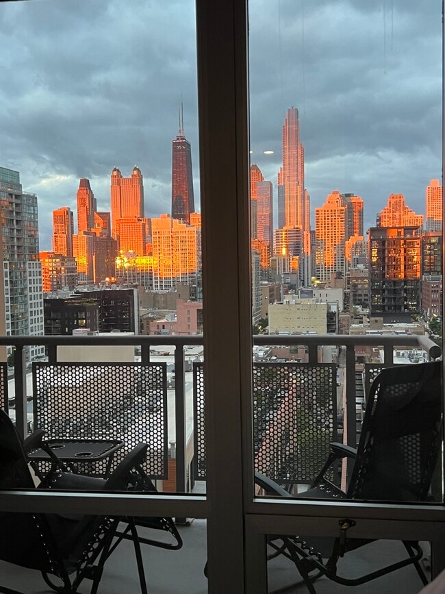 Foto del edificio - 720 N Larrabee St