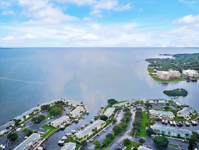 Building Photo - 4985 Cobia Dr SE