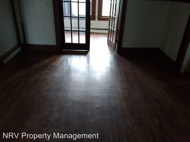 Foto del edificio - 5 br, 2 bath House - 3919 Riner Road