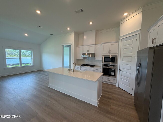 Building Photo - 1019 Crystal Byu Blvd