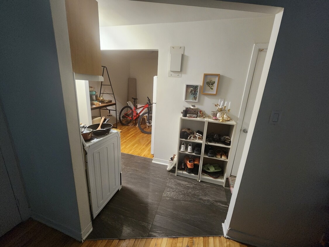 Photo du bâtiment - 6880-625e 25e Ave