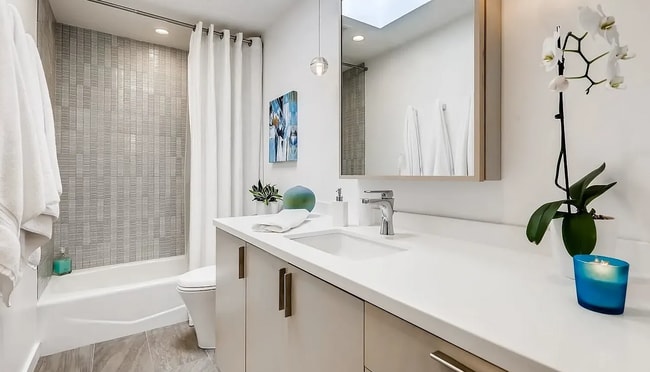 Foto del edificio - 6834 N 17th Pl