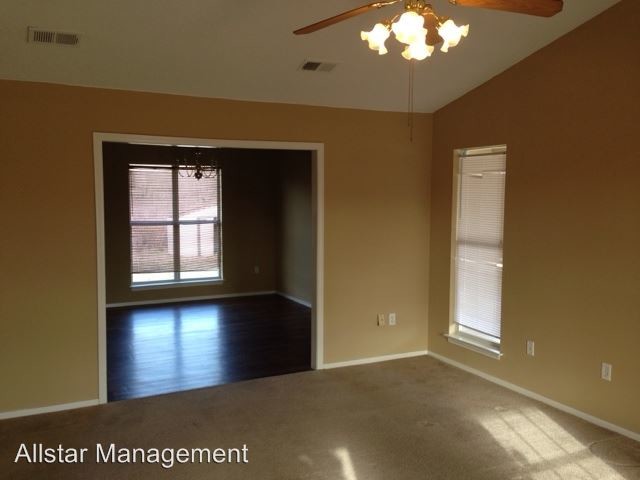 Building Photo - 3 br, 2 bath House - 4125 Penwell Dr