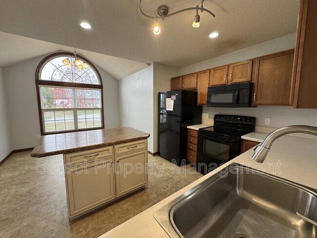 Foto del edificio - 1808 Noble Kinsmen Pl