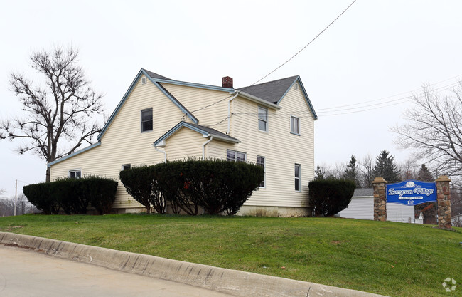Building Photo - Evergreen Village