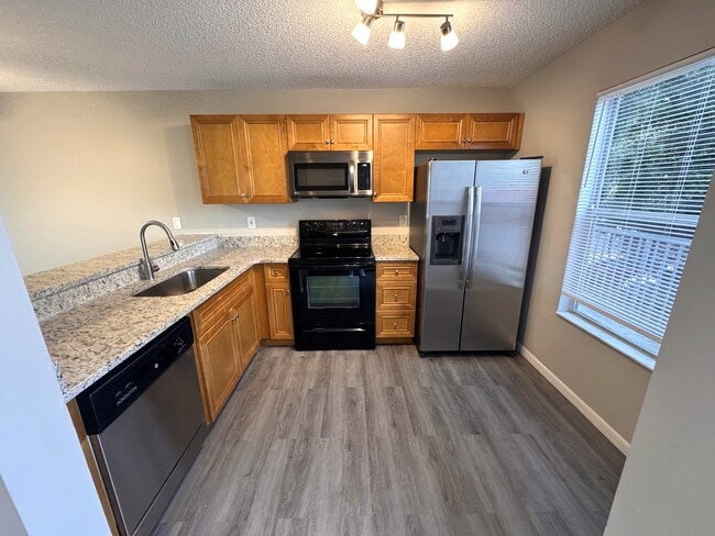 Photo - 2544 Woodgate Blvd Townhome