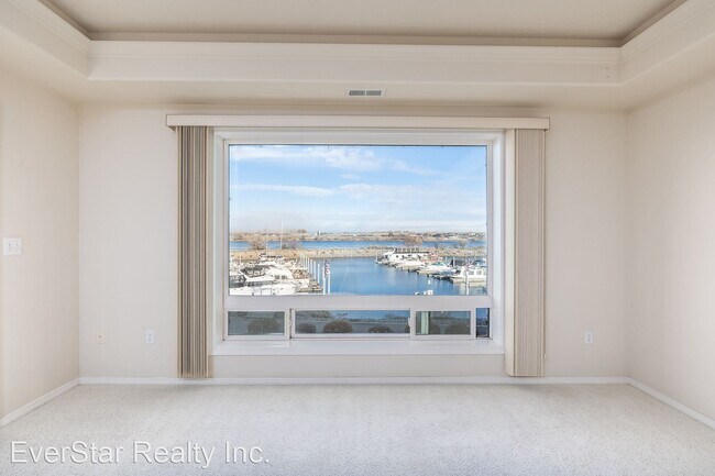 Foto del edificio - 2 br, 2 bath House - 300 Col Pt Dr C-201