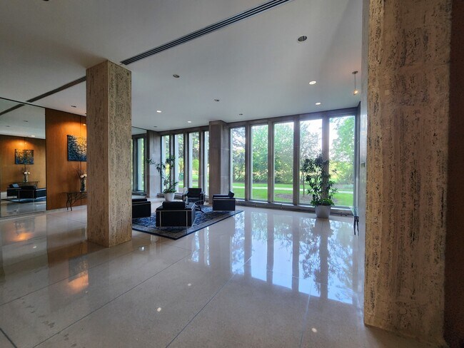 Building Photo - 4800 S Chicago Beach Dr
