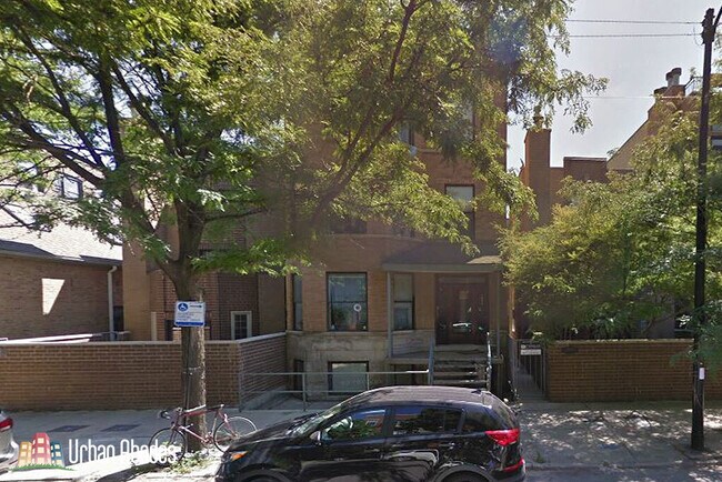 Building Photo - 1829 N Sheffield Ave