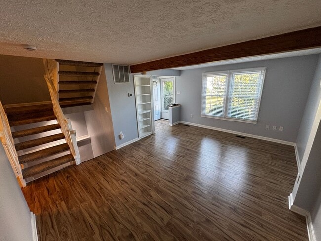 Building Photo - 3226 Split Oak Ct